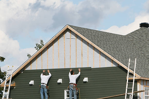 Professional Siding Contractor technician working in Carthage, NC